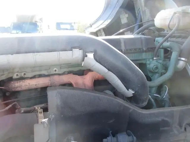 ボルボ 大型 トラクタ 2DG-KA2TEA1(106678) 40枚目