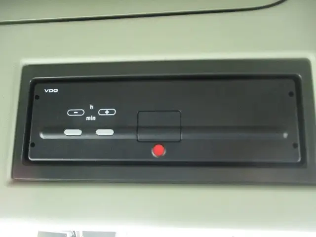 ボルボ 大型 トラクタ 2DG-KA2TEA1(106678) 50枚目