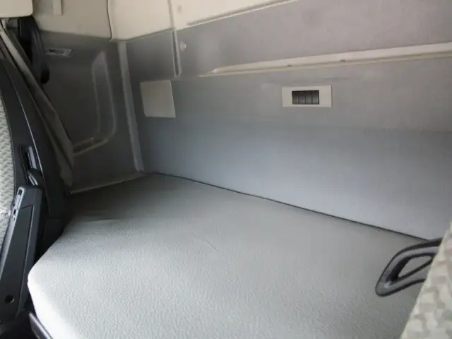 ボルボ 大型 トラクタ 2PG-4S2TDA1(106712) 41枚目
