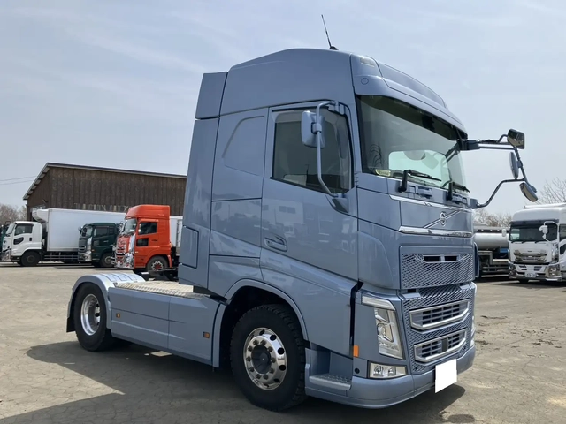 Volvo Large Tractor(106720) 3枚目
