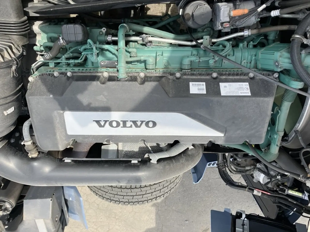Volvo Large Tractor(106720) 24枚目