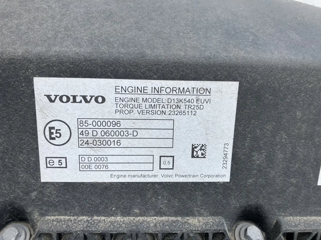 Volvo Large Tractor(106720) 25枚目