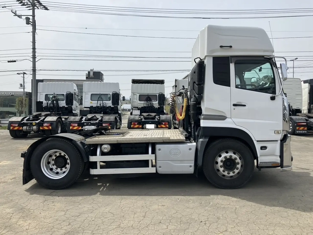 日産自動車 クオン 大型 トラクタ 2PG-GK5AAD(106721) 4枚目
