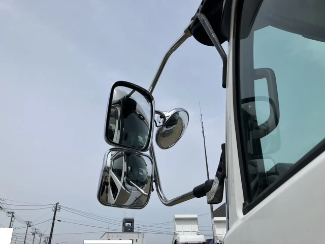 日産自動車 クオン 大型 トラクタ 2PG-GK5AAD(106721) 29枚目