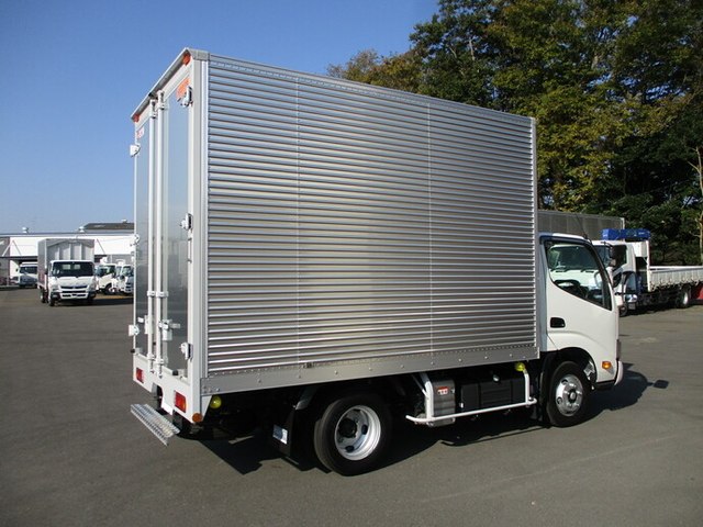 日野 デュトロ 小型 バン 2RG-XZU605M(9619) 5枚目