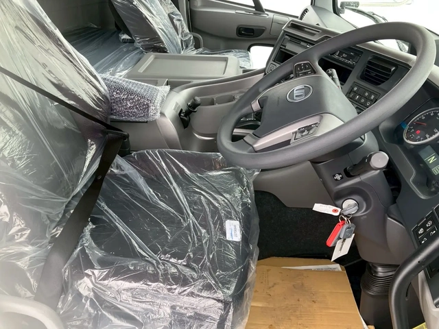 日産自動車 クオン 大型 トラクタ 2PG-GK6DAD(106769) 48枚目