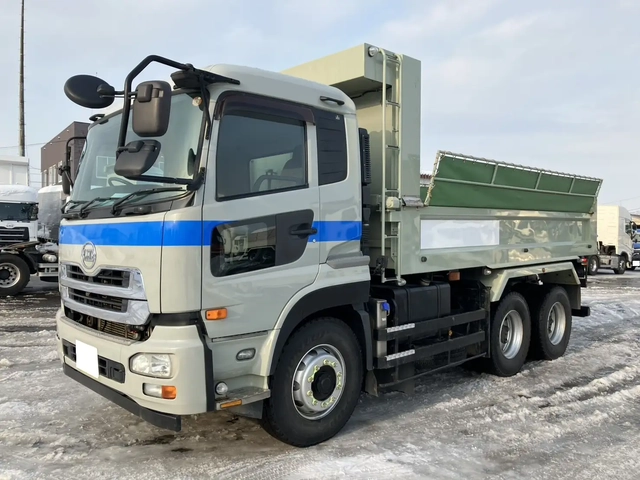 日産自動車 クオン 大型 土砂ダンプ QKG-CW5XL(106771) 1枚目