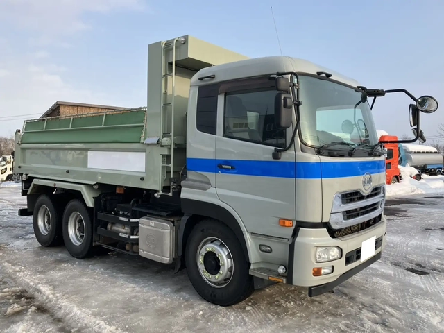 日産自動車 クオン 大型 土砂ダンプ QKG-CW5XL(106771) 3枚目