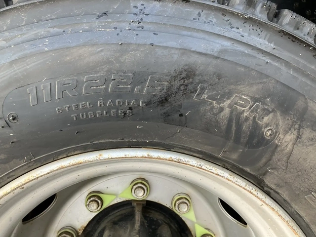 日産自動車 クオン 大型 土砂ダンプ QKG-CW5XL(106771) 10枚目