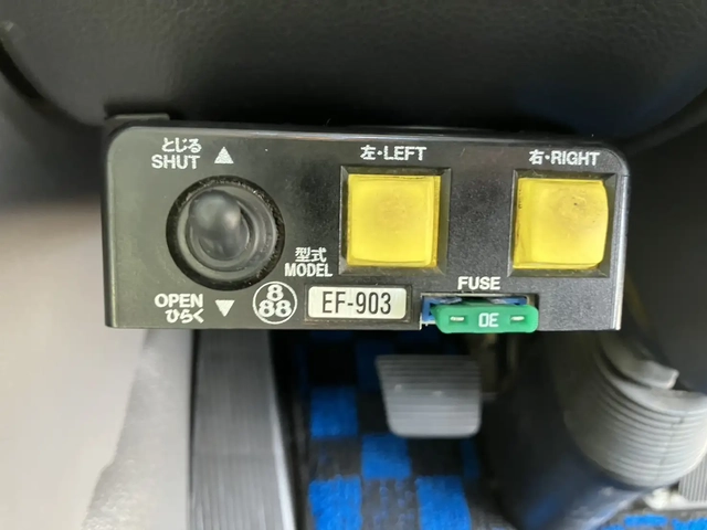 日産自動車 クオン 大型 土砂ダンプ QKG-CW5XL(106771) 50枚目