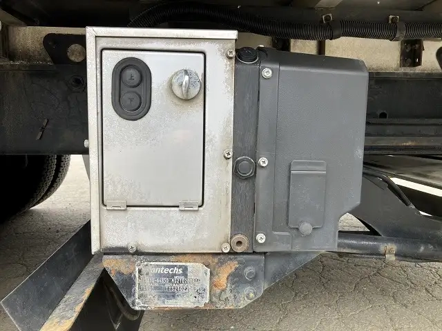 日野 レンジャー 中型 冷蔵冷凍バン 2KG-FD2ABG(106827) 35枚目