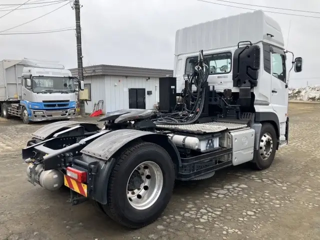 日産自動車 クオン 大型 トラクタ 2PG-GK5AAD(106844) 5枚目