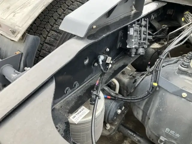 日産自動車 クオン 大型 トラクタ 2PG-GK5AAD(106844) 17枚目