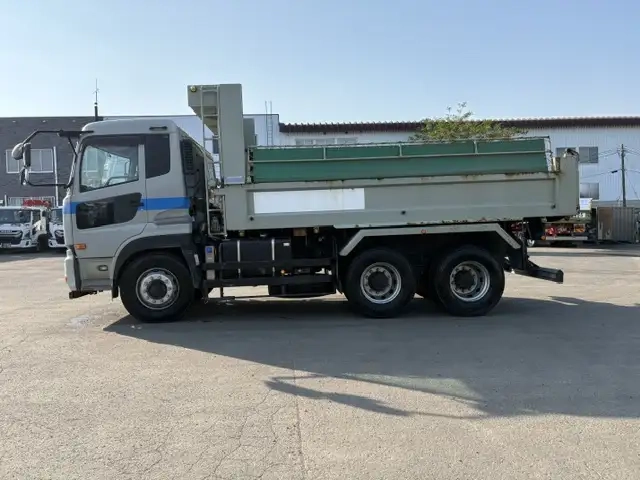 日産自動車 クオン 大型 土砂ダンプ QKG-CW5XL(106874) 8枚目
