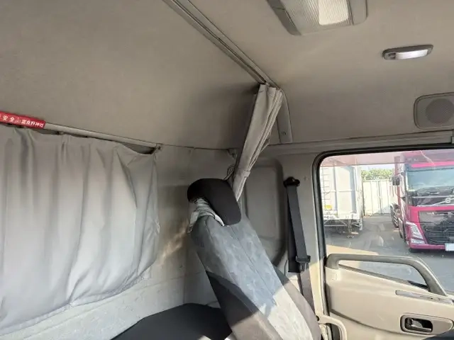 日産自動車 クオン 大型 土砂ダンプ QKG-CW5XL(106874) 15枚目