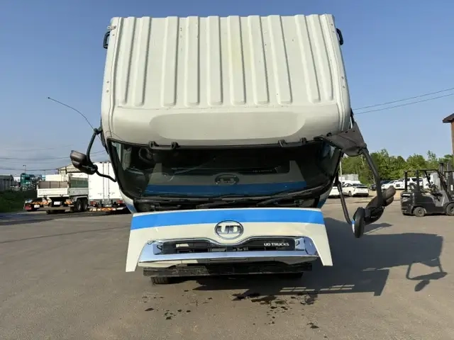日産自動車 クオン 大型 土砂ダンプ QKG-CW5XL(106874) 32枚目