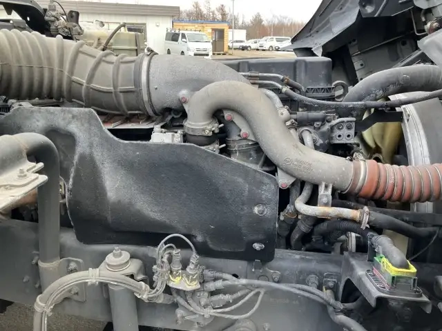 日産自動車 クオン 大型 トラクタ 2PG-GK5AAD(106879) 42枚目
