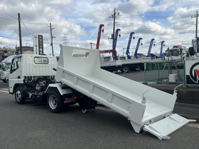 三菱ふそう キャンター 小型 土砂ダンプ 2RG-FBA60(107016) 9枚目