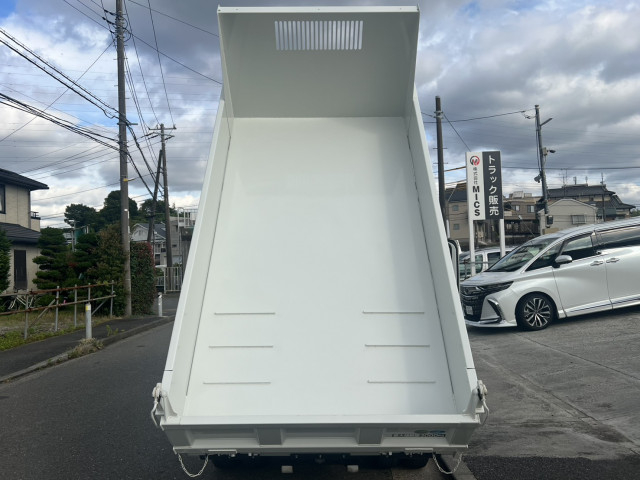 三菱ふそう キャンター 小型 土砂ダンプ 2RG-FBA60(107016) 11枚目
