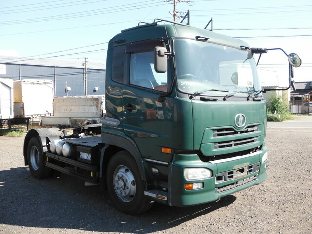 UDトラックス（日産） クオン 大型 トラクタ PKG-GK4XAD(7928) 2枚目