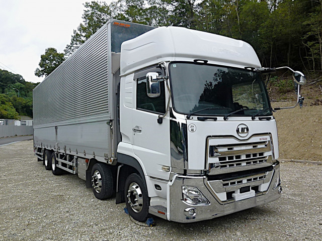 UDトラックス（日産） クオン 大型 ウィング 2RG-CG5FA(113976) 3枚目