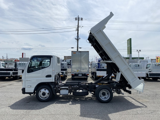 三菱ふそう キャンター 小型 土砂ダンプ 2RG-FBA60(107516) 4枚目