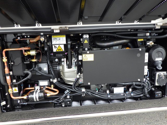 三菱ふそう - 大型 冷蔵冷凍バン 2PG-FU85VZ(107254) 9枚目