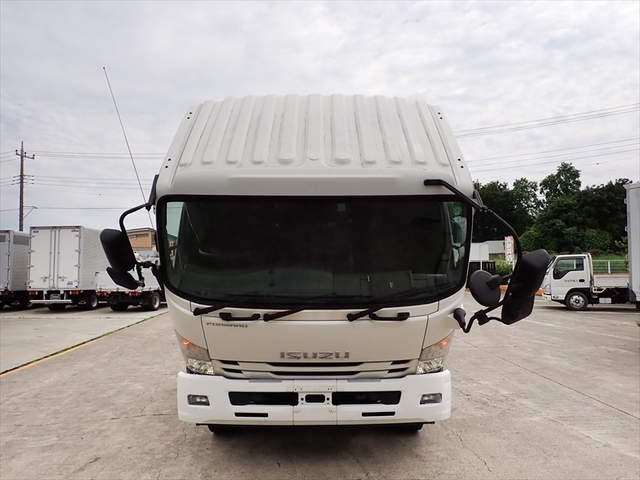 Isuzu forward 6studs large Freezer box_body 2PG-FTR90V2(93164) 42枚目