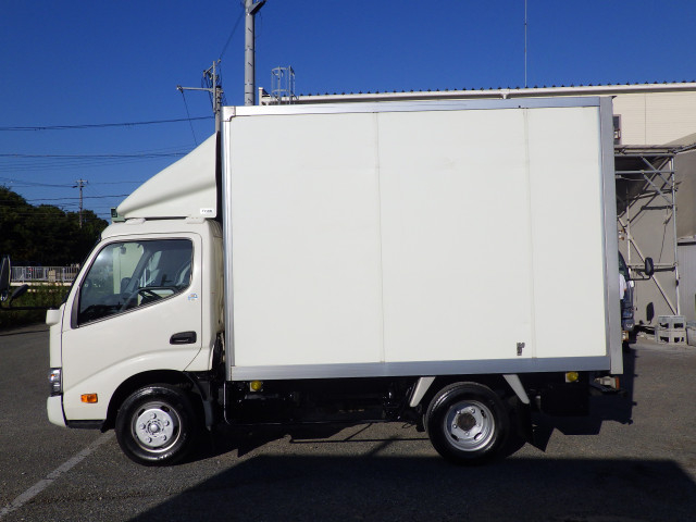 トヨタ ダイナ 小型 バン 2RG-XZC605(112617) 3枚目