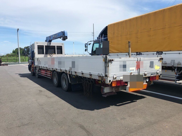 いすゞ ギガ 大型 平ボディ（クレーン付） PDG-CYJ77W8(3599) 6枚目