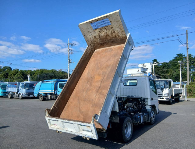 三菱ふそう キャンター 小型 土砂ダンプ TPG-FBA60(113315) 9枚目