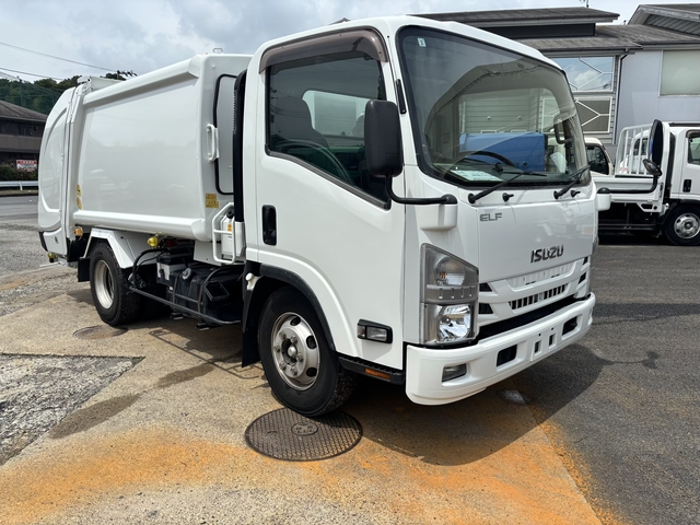 いすゞ エルフ 小型 塵芥車（プレス式） TKG-NPR85YN(107757) 3枚目