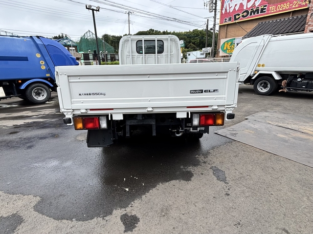 いすゞ エルフ 小型 平ボディ 2RG-NHR88A(107803) 6枚目