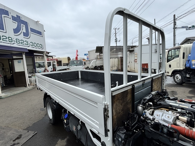いすゞ エルフ 小型 平ボディ 2RG-NHR88A(107803) 33枚目