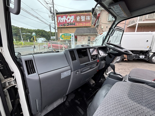 いすゞ エルフ 小型 平ボディ 2RG-NHR88A(107803) 57枚目