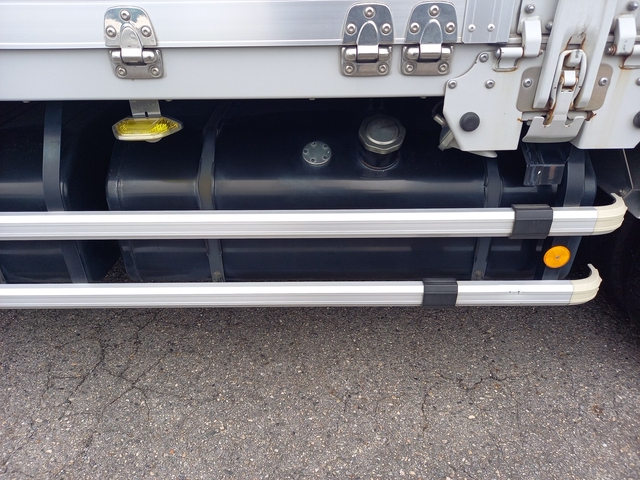 Isuzu giga Large Wing body 2PG-CYJ77C(107954) 10枚目
