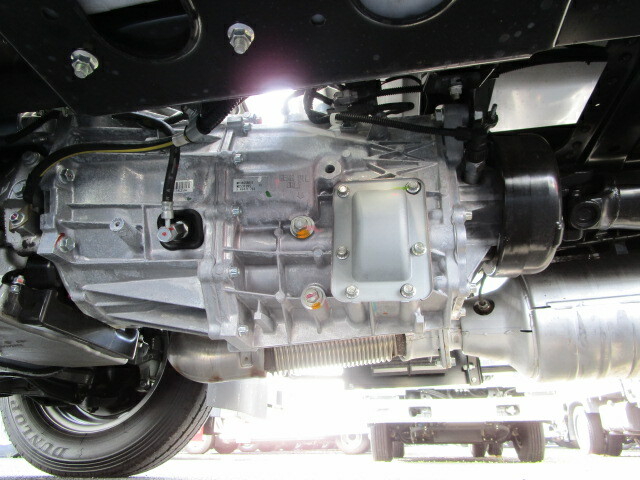 三菱ふそう キャンター 小型 ウィング 2PG-FEAV0(9521) 26枚目
