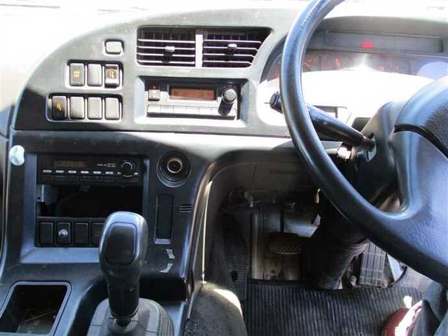 いすゞ ギガ 大型 トラクタ KL-EXZ52J3(37795) 6枚目