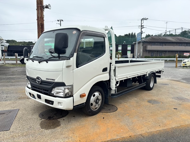日野 デュトロ 小型 平ボディ TRG-XZC655M(108146) 1枚目