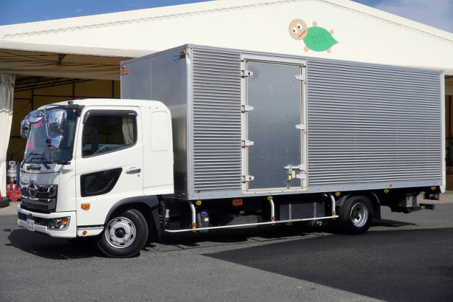 日野 レンジャー 中型 バン 2PG-FD2ABG(113782) 1枚目