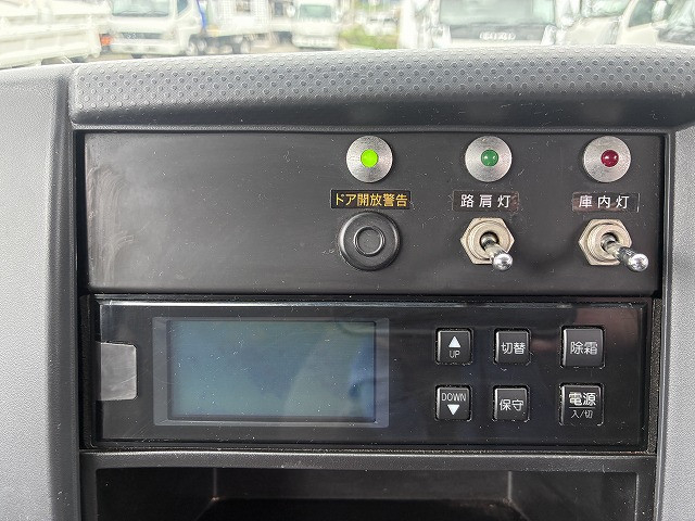 いすゞ エルフ 小型 冷蔵冷凍バン TPG-NHR85AN(112070) 34枚目