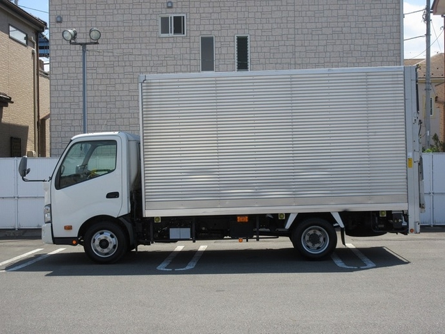 トヨタ ダイナ 小型 バン TKG-XZU710(11557) 6枚目