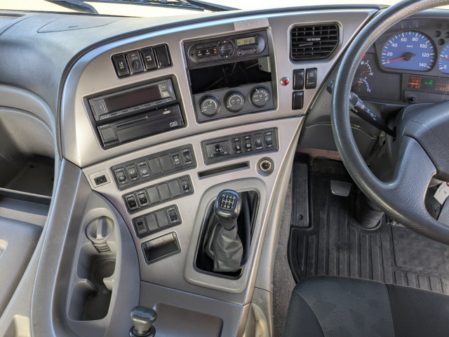 UDトラックス（日産） クオン 大型 その他 QPG-CD5YL(109665) 9枚目