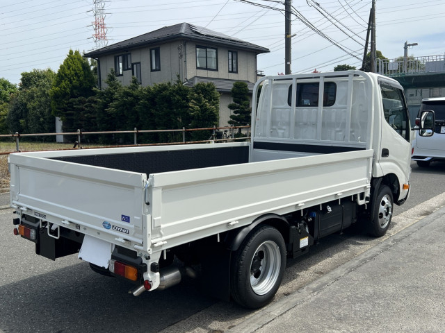 トヨタ ダイナ 小型 平ボディ 2WG-GDY232(108560) 3枚目