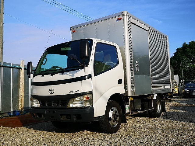 トヨタ ダイナ 小型 バン PB-XZU306(6508) 1枚目