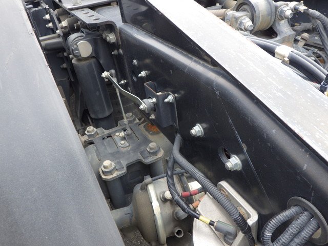 いすゞ - 大型 トラクタ 2KG-EXD52CD(107156) 8枚目