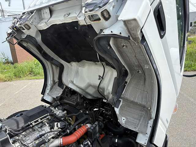 三菱ふそう キャンター 小型 冷蔵冷凍バン 2PG-FBAV0(105256) 40枚目