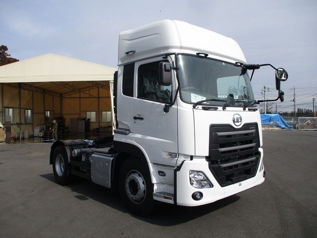 Nissan UD quon Large Tractor 2PG-GK5AAB(9594) 2枚目