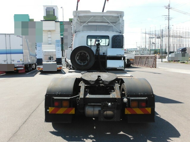 いすゞ ギガ 大型 トラクタ QKG-EXD77AG(7077) 6枚目