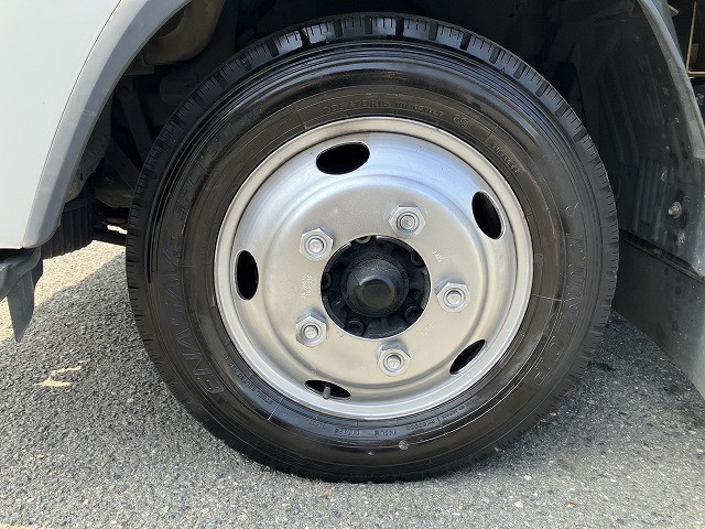いすゞ エルフ 小型 平ボディ TRG-NLR85AR(110205) 22枚目